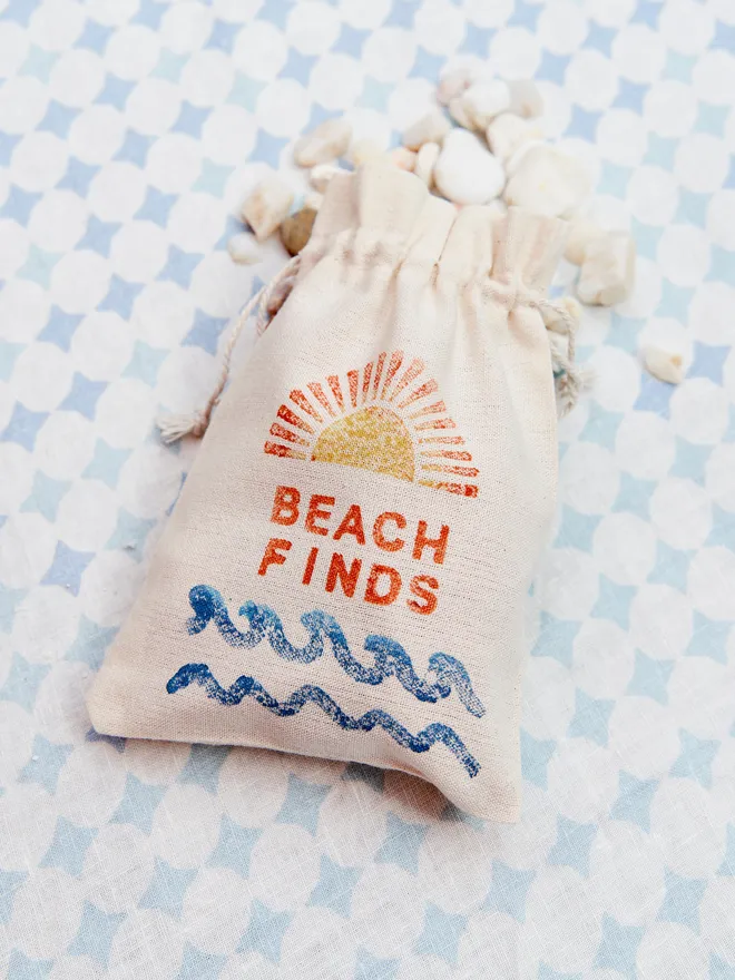 Mini Beach Finds Drawstring Bag 