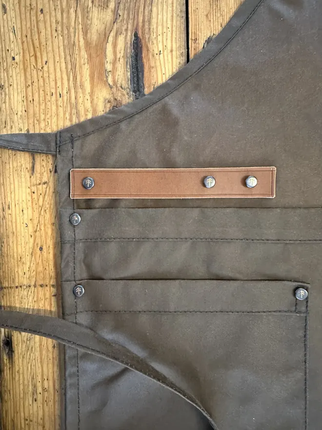 Plain Leather Strap (+ £10.50)