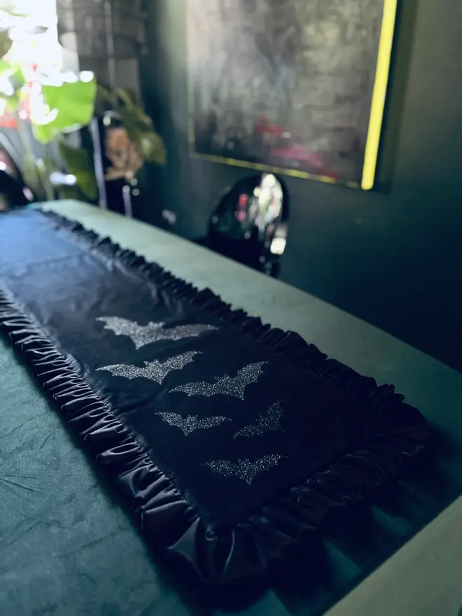 bat black velvet table runner