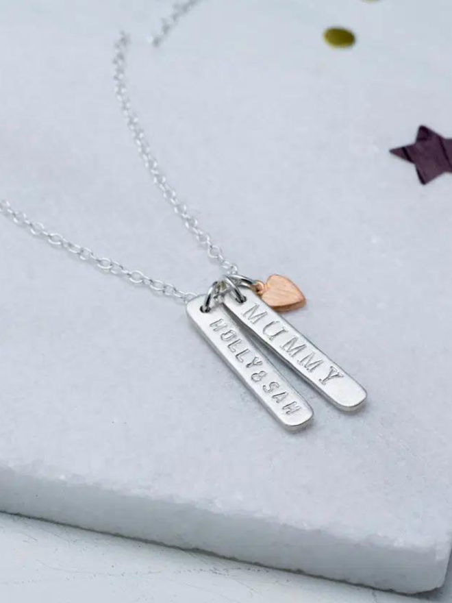 Pendant tag charm necklace