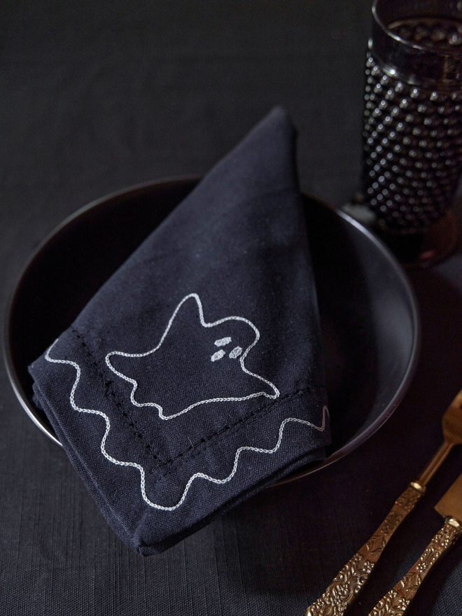 Set of 6 Embroidered Halloween Napkins