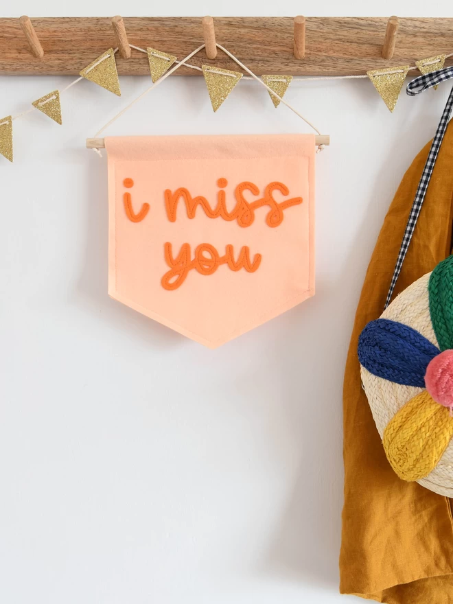 mini felt  i miss you banner. 