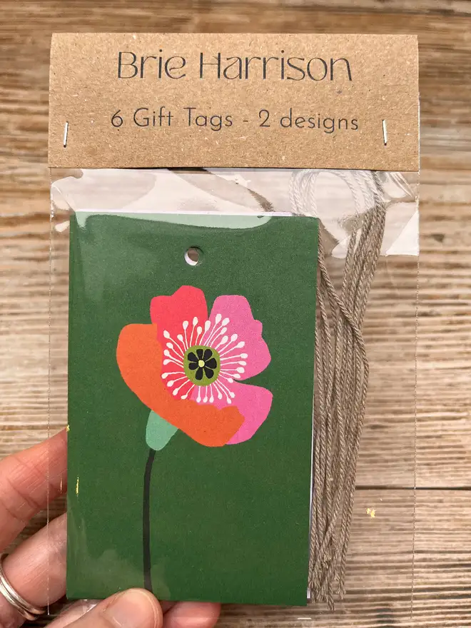 illustrated poppies gift tags