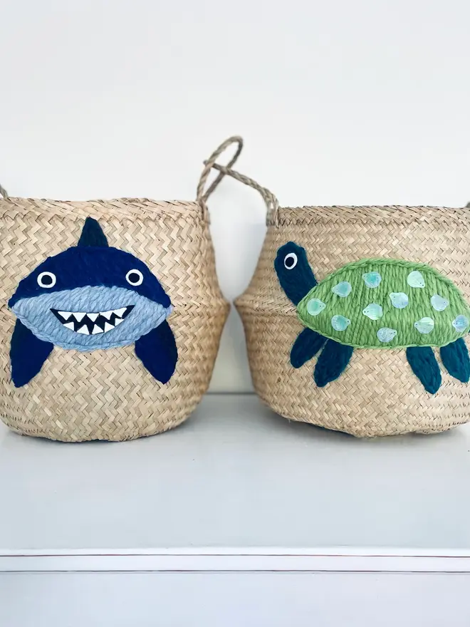 Green Sea turtle Belly Basket
