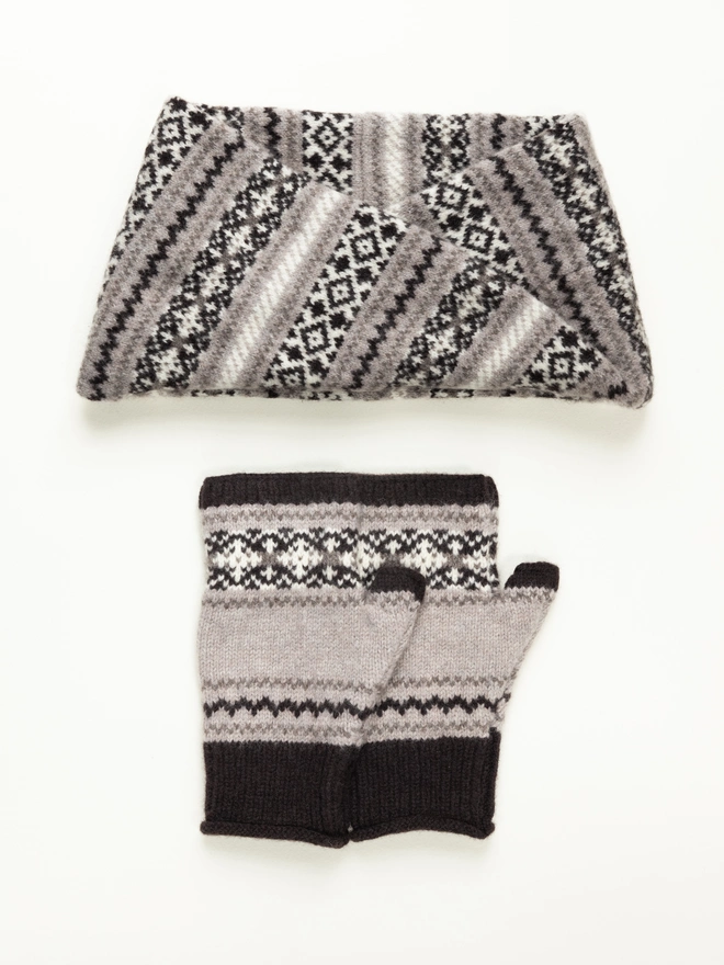 Grey Mittens and Neck Warmer