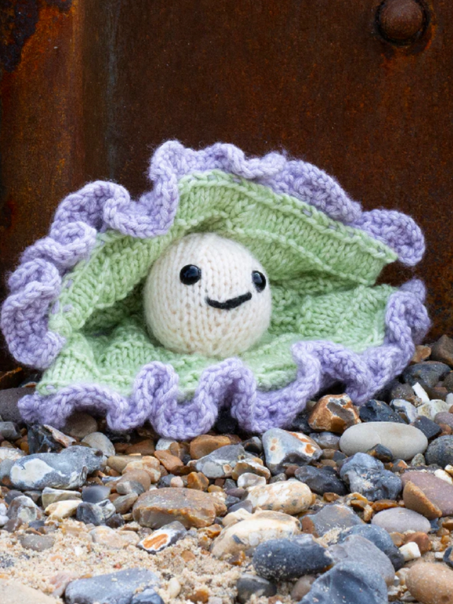 Oyster Knitting Kit. A knitted oyster.