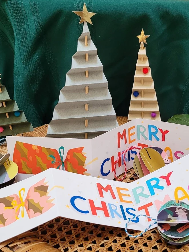 Fold Out Christmas Cracker Card