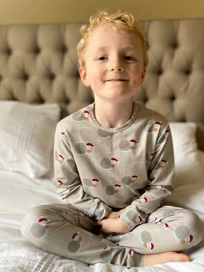 Santa Snail Organic PJ/Lounge Set