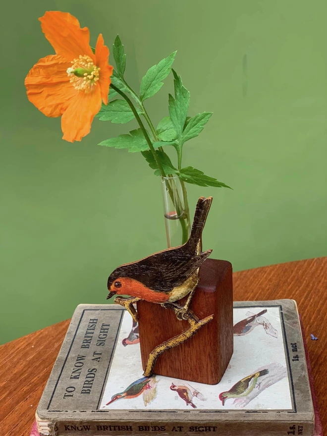 Vase gift with robin bird.