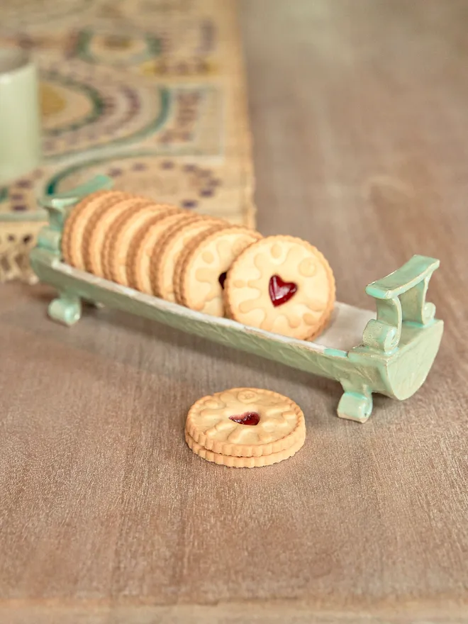 Stoneware Biscuit Tray