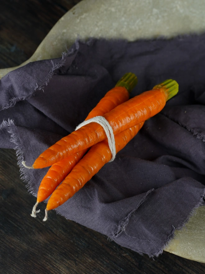 CARROT DINNER CANDLE