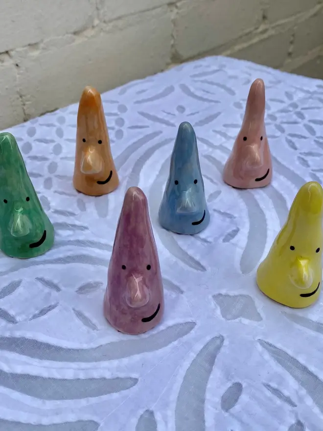 ceramic coloured ring holders