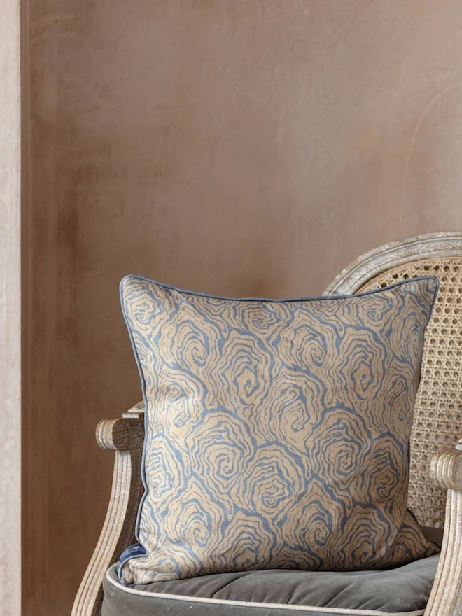 Oysters Blue Foam Cushion