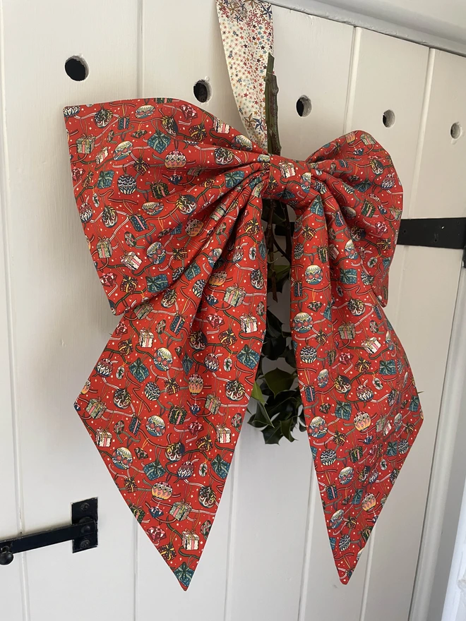 House of Gifts Liberty Print Christmas Bow Decoration