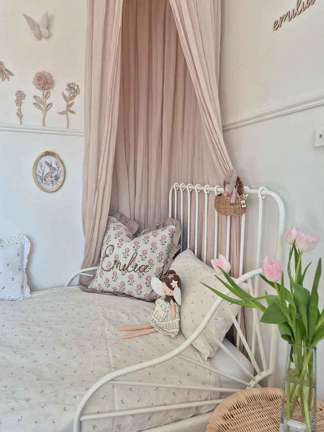 @Home.by.the.stones photography hand embroidered floral pillow Emilia 