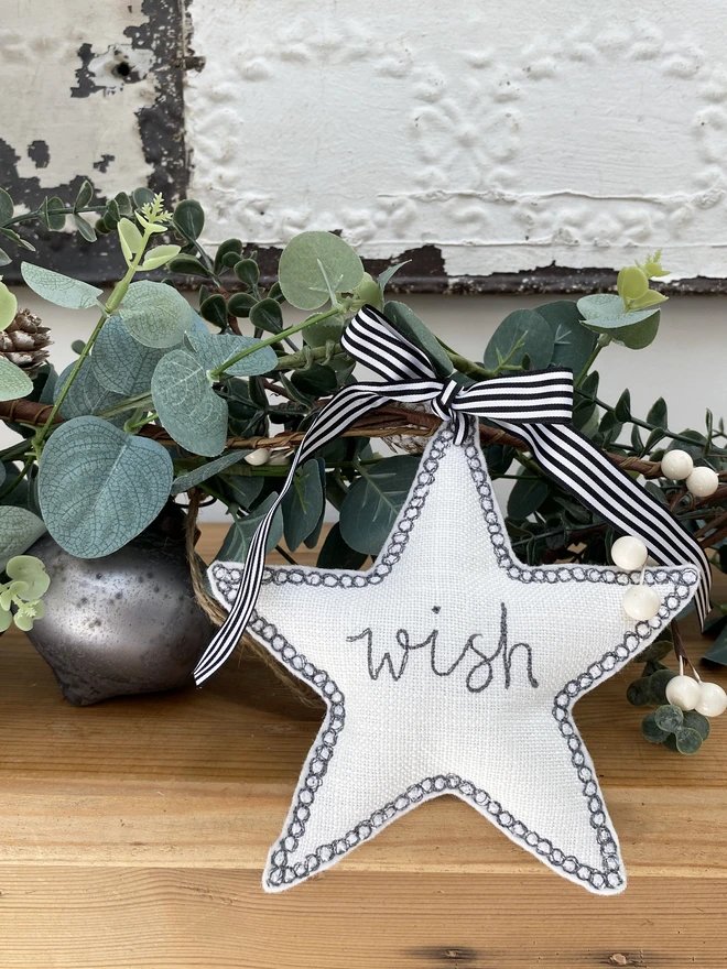 Fabric Embroidered Edge Star Decoration on garland