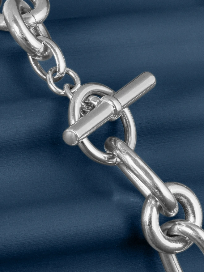Loel Chunky Mixed Chain Silver Necklace t-Bar clasp