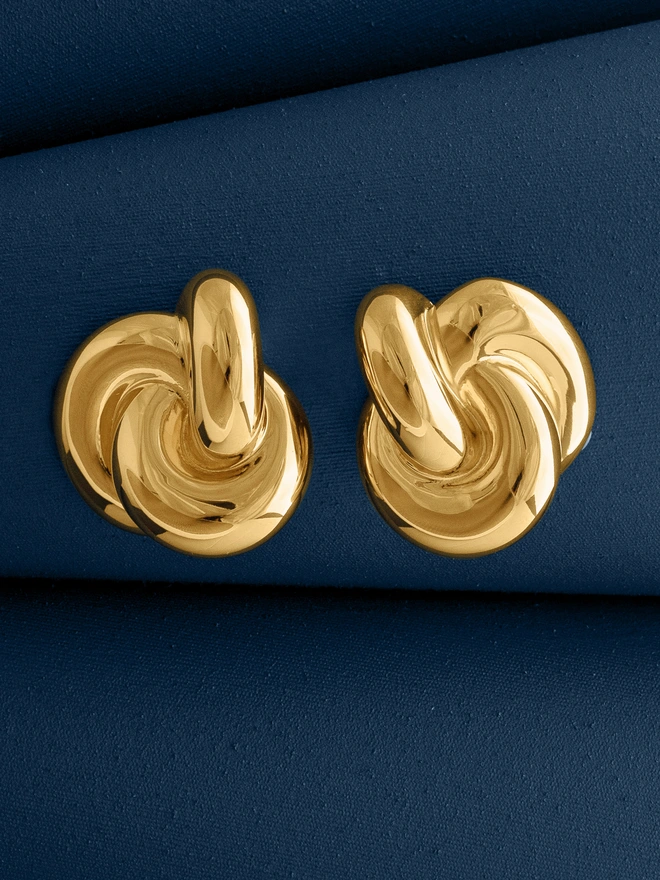 Loel Large Gold Knot Earrings