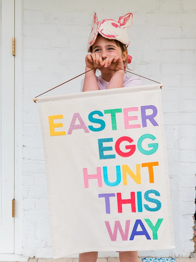 Easter Egg Hunt This Way Wall Hanging