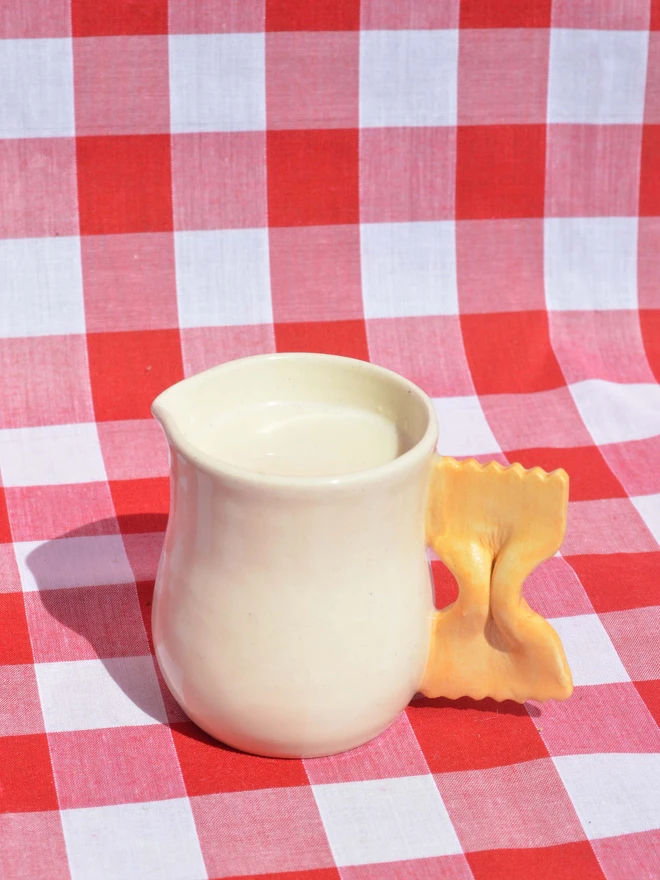 Farfalle pasta milk jug - hourglass