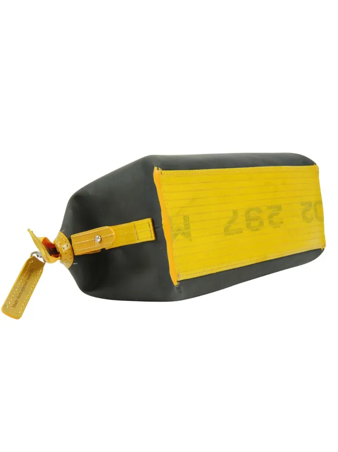 Black & Yellow Medium Washbag 