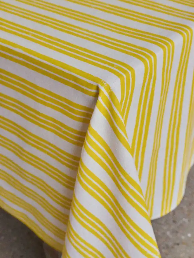 Tripe stripe yellow tablecloth 