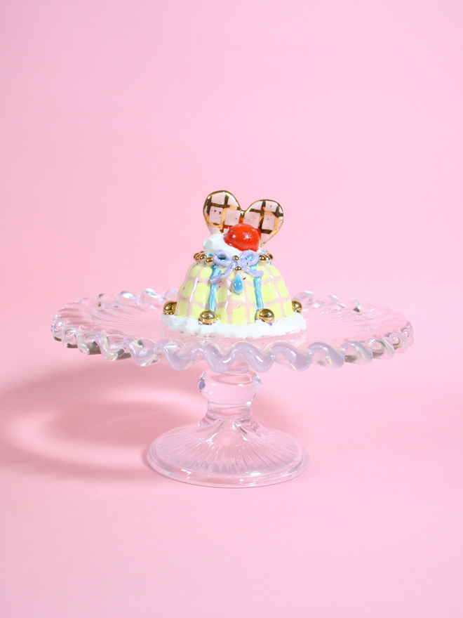 Buttercup Delight Cake Sculpture