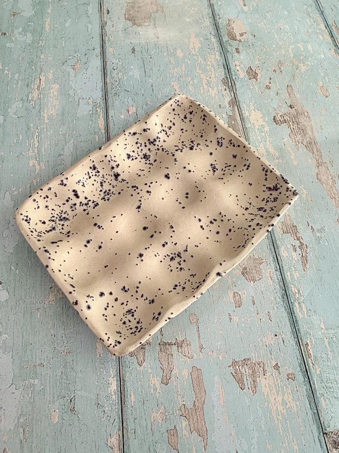 White purple speckled egg tray kitchen storeage