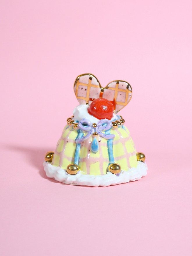Buttercup Delight Cake Sculpture