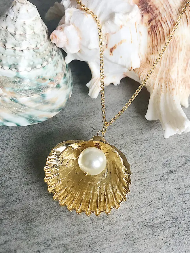 Gold Shell And Pearl Pendant