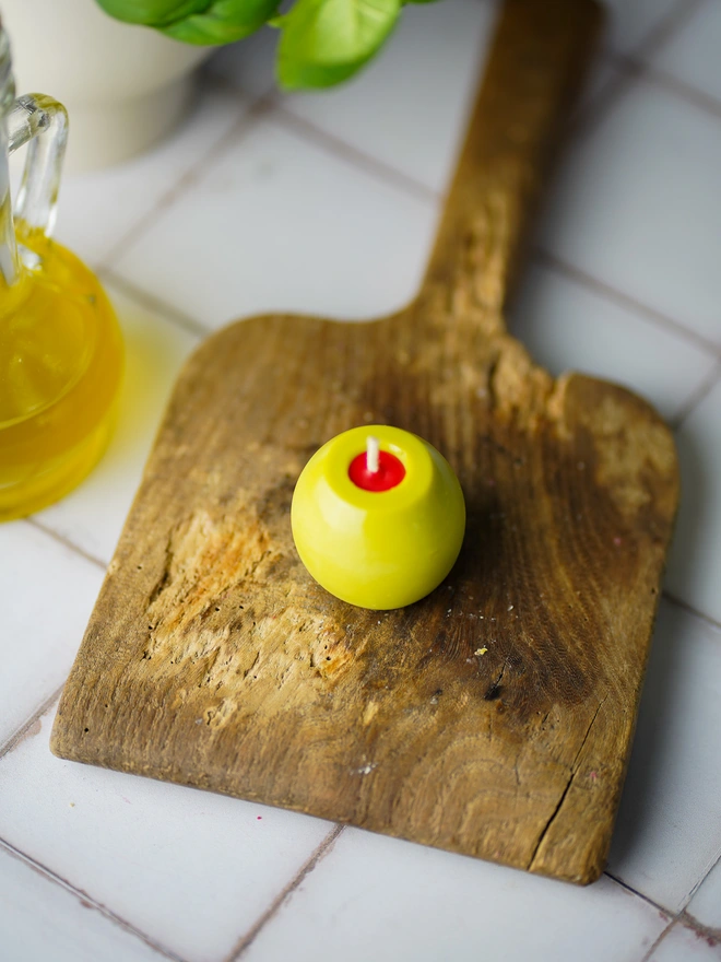 GIANT OLIVE CANDLE