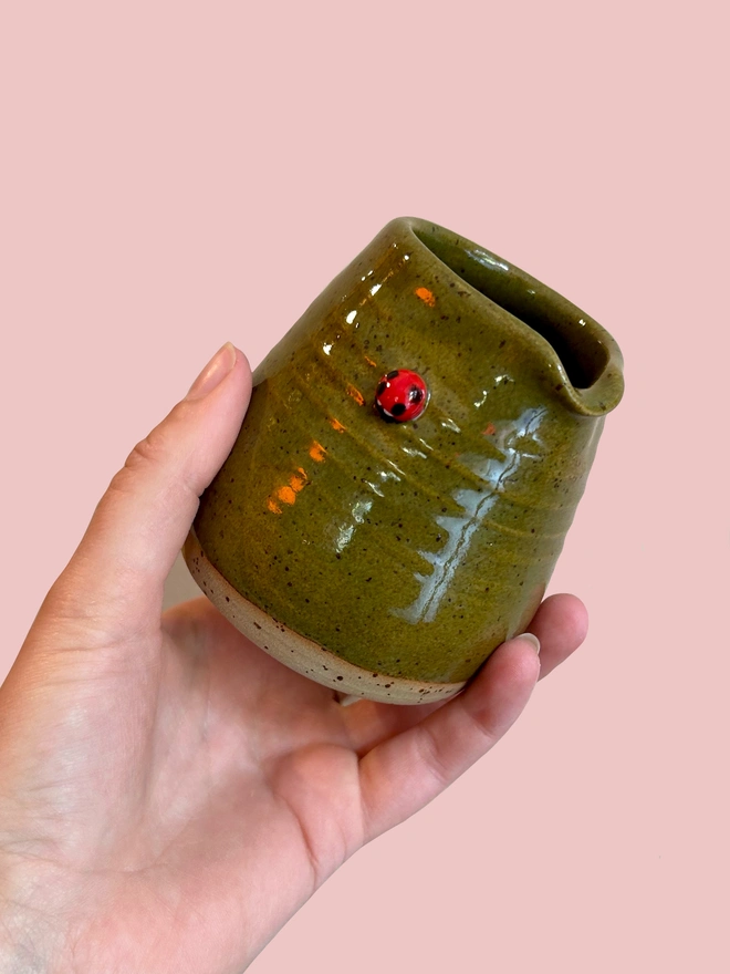 Ceramic Milk Pourer 