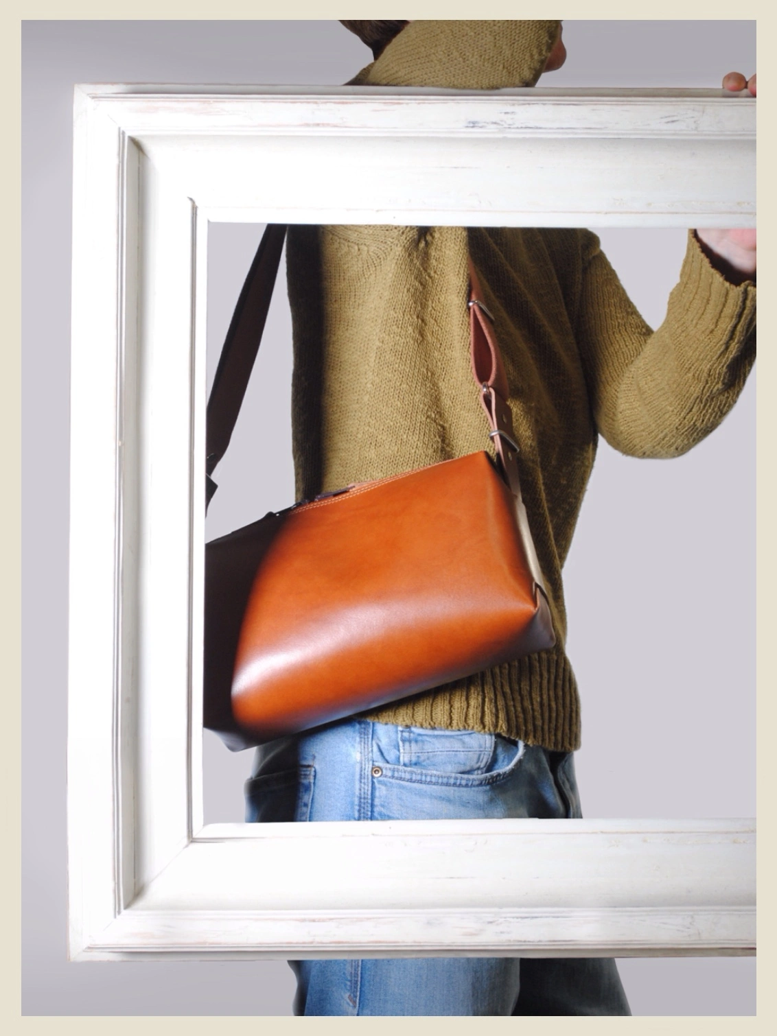 Leather Cross Body Bag in Tan