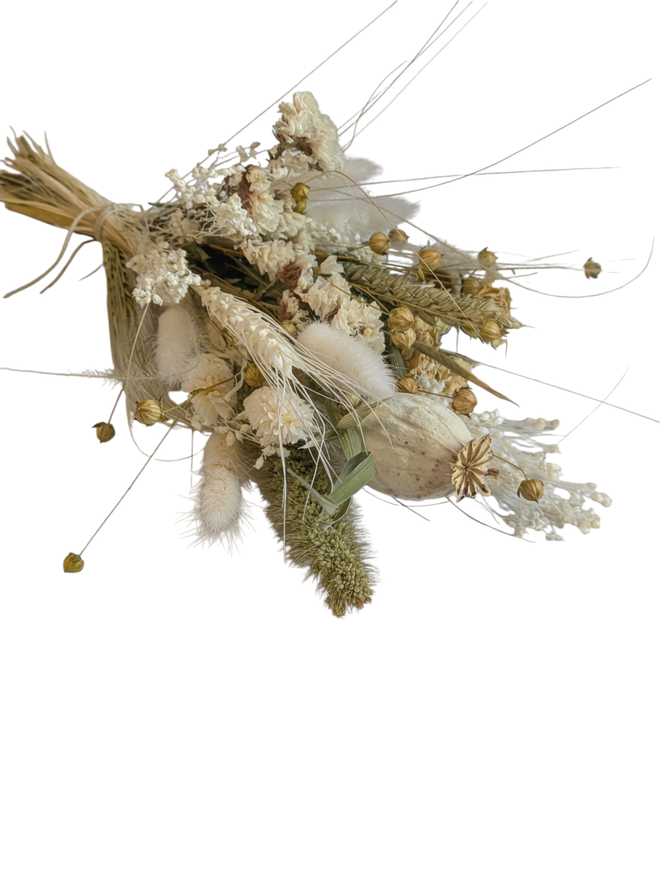 dried flower posy in white and natural colours