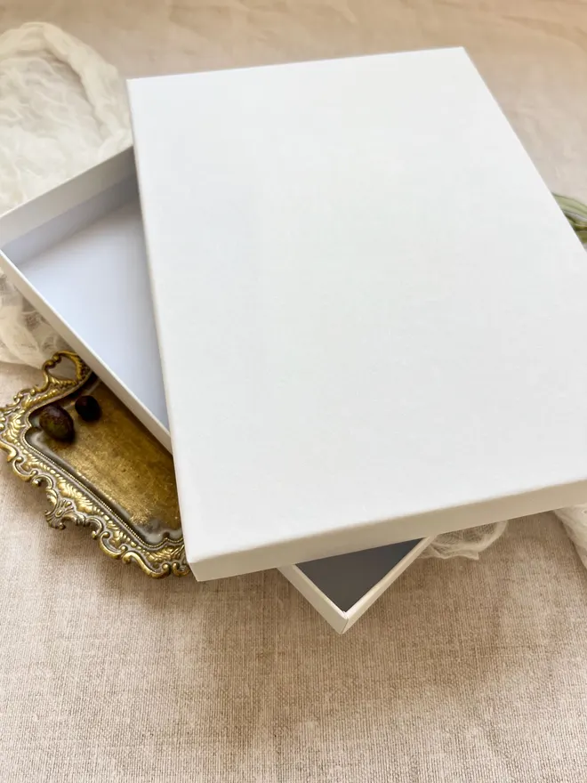 Luxury gift box for the wedding guest book