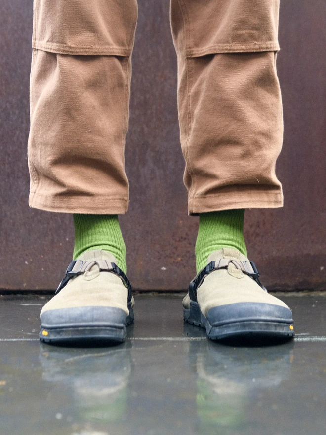 Green organic fine rib socks 