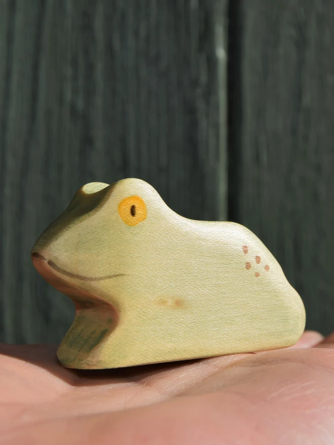 Handmade ecofriendly wooden toy figurines, frog toy figures made by hand by Eric and Albert made in Wales, UK