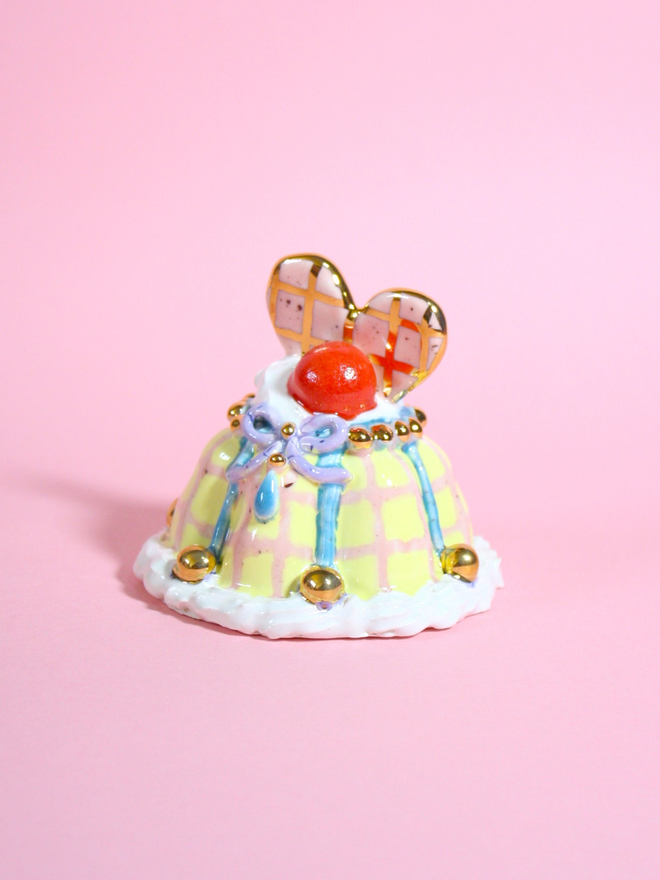Buttercup Delight Cake Sculpture