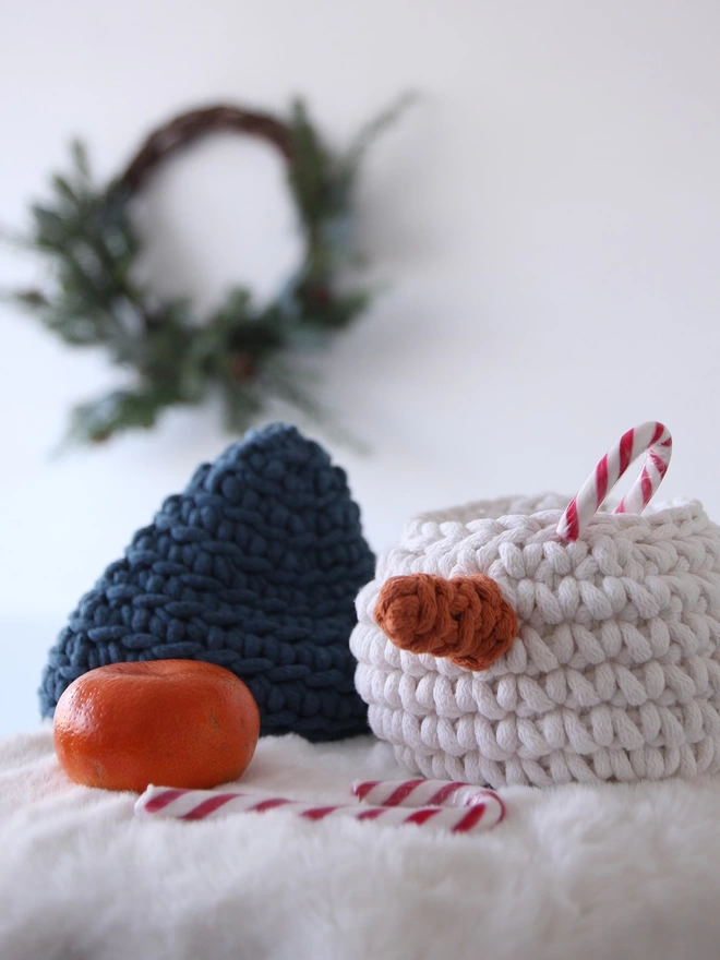 navy blue and white Christmas snowman basket 