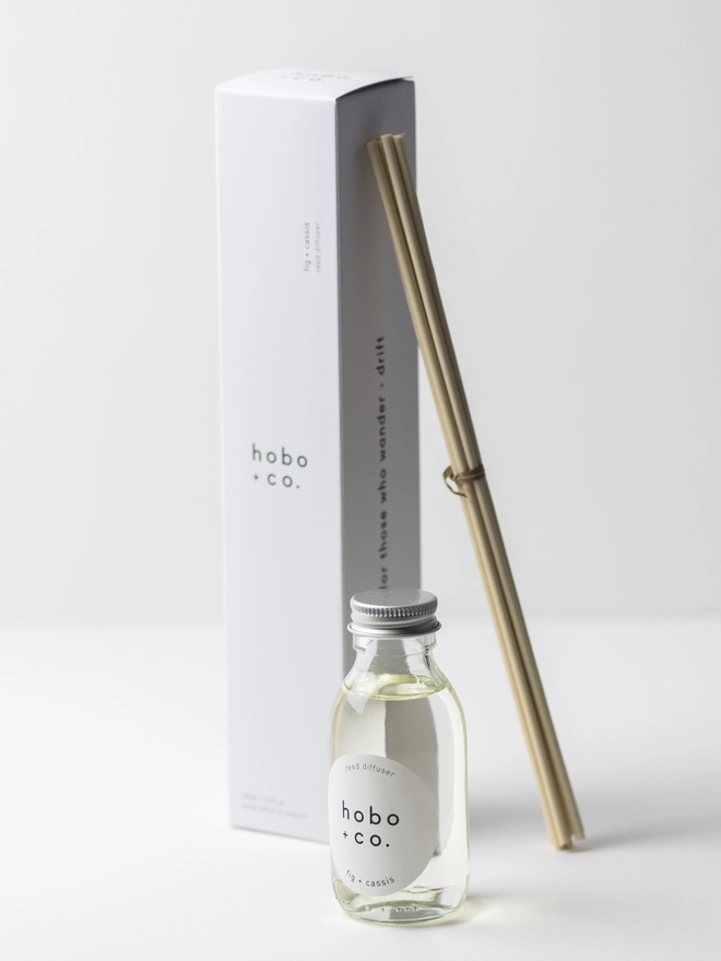 fig and cassis reed diffuser and gift box