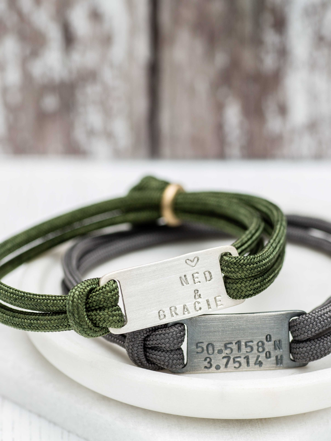 Personalised men's paracord bracelet