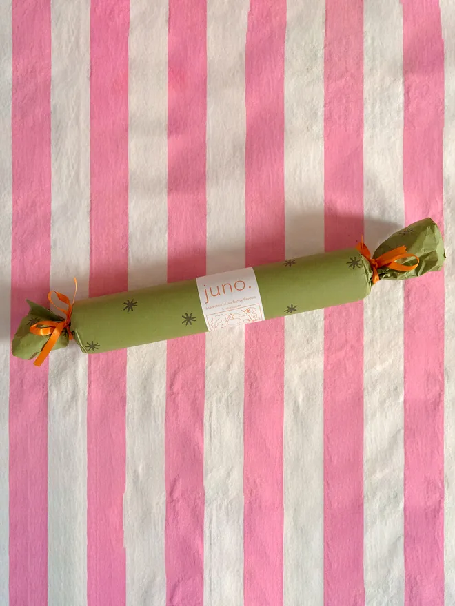 Juno preserves Christmas cracker