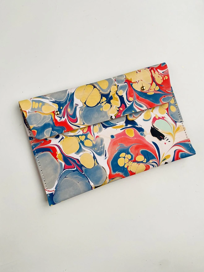 Marbled leather travel case 