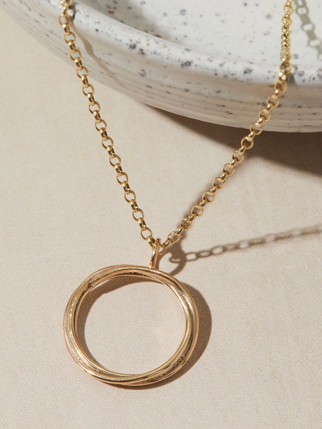 Dainty 9ct Gold Open Circle Necklace close up image
