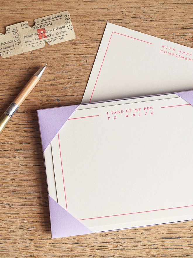 regency-bridgerton-notecard-and-envelope-pack-pen-detail
