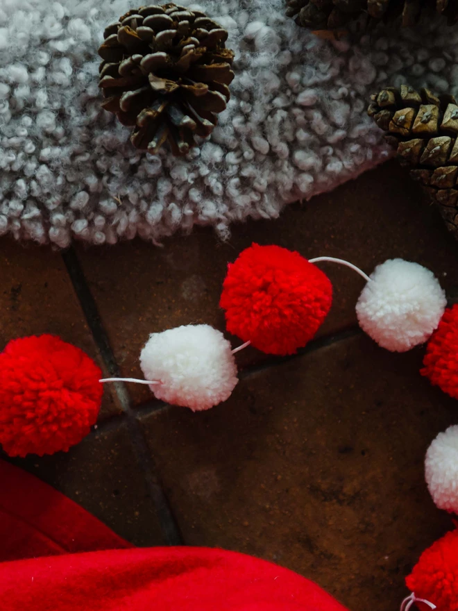 Christmas Red and White Pom Pom Garland