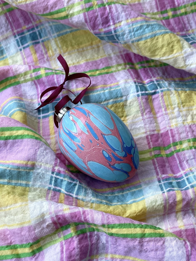 hand marbled easter egg decoration