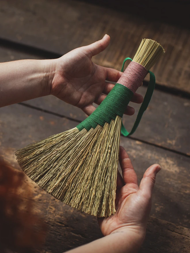 Broomcorn brush