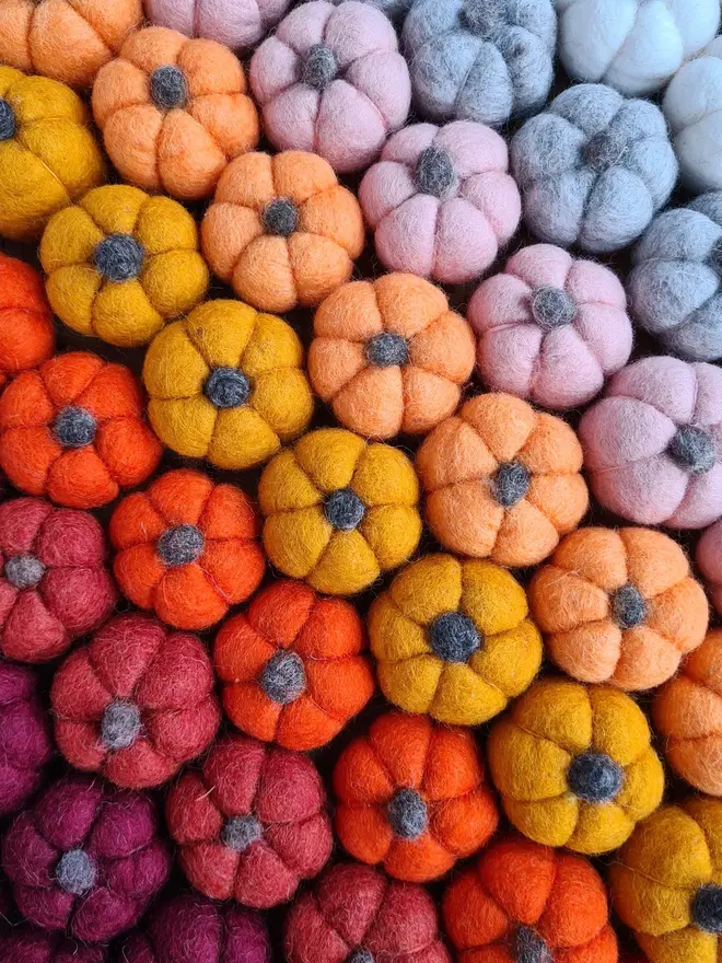 Felt Pumpkin Patch Decoration