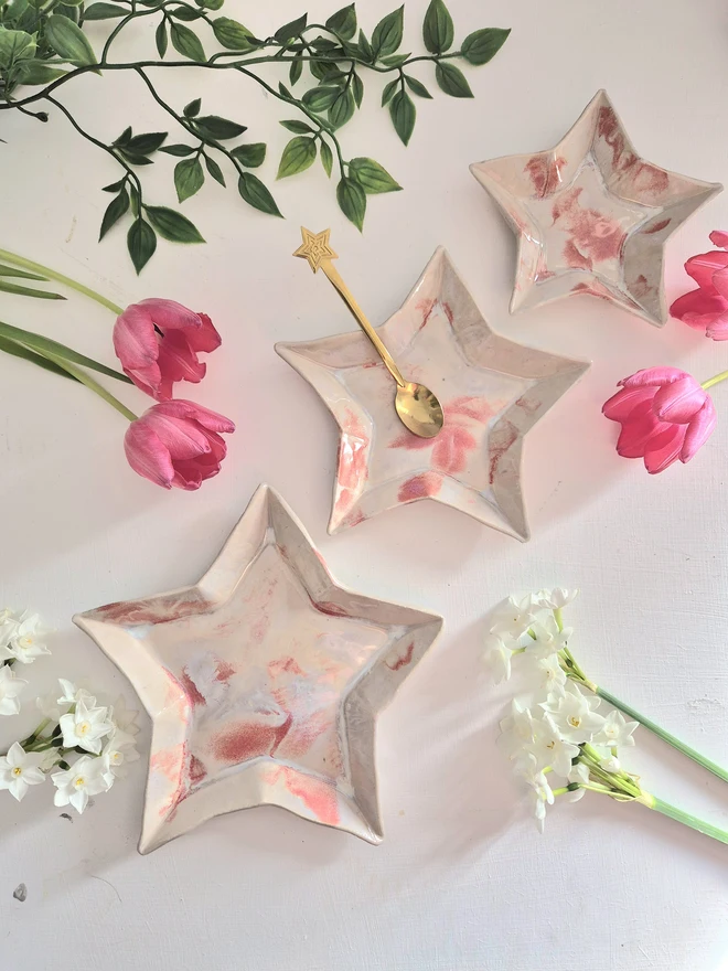 Star ceramic plates, star pottery plates, nesting plates, star nesting plates, Jenny Hopps Pottery, Pink